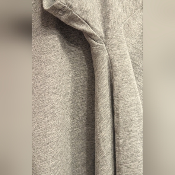 EUC SHEIN grey Def Leppard graphic short sleeve T shirt leopard and def leppard - Picture 6 of 10